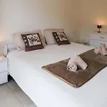 Domaine Des Reines D14, 4-bedrooms With Fabulous Indoor Pool Apartment *