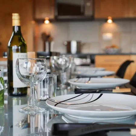 Domaine Des Reines D14, 4-bedrooms With Fabulous Indoor Pool Nendaz